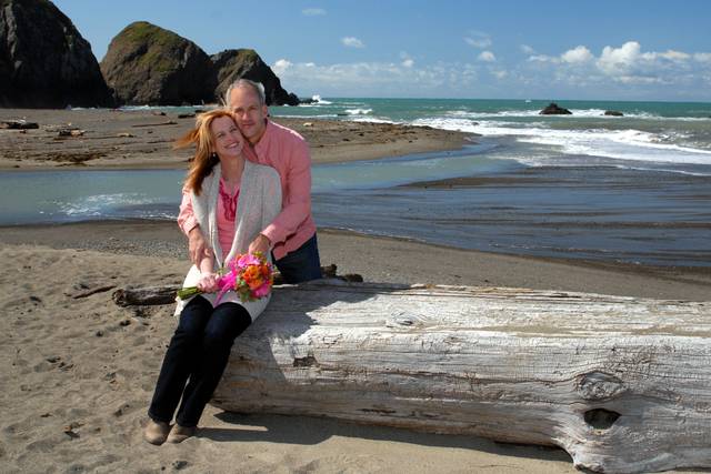 Denise De Luise's photography of Kelly & Byron, on the beach in beautiful Elk, CA.