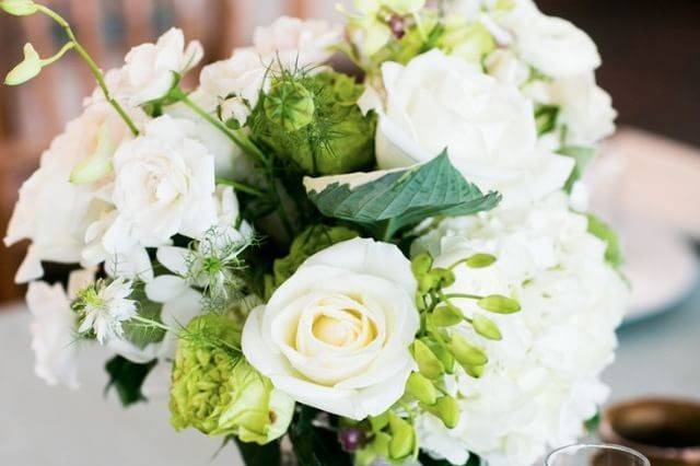 White flower centerpiece