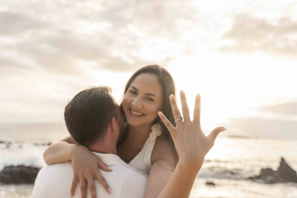 Engagement photo Maui