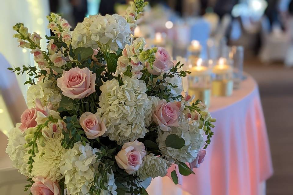 Sweetheart table