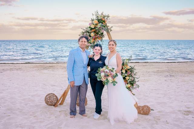 Be Romantic Weddings by Btravelatino