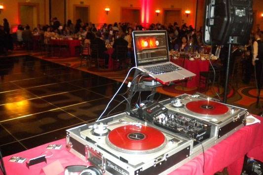 Tempoe Entertainment Dj's