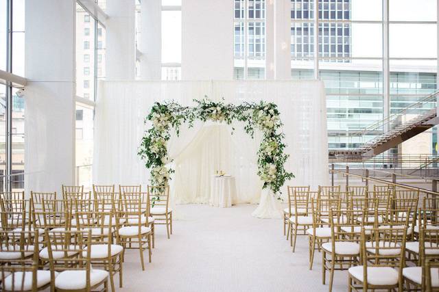 Promenade lobby ceremony