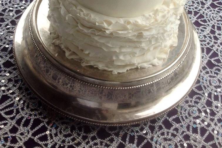 White cake