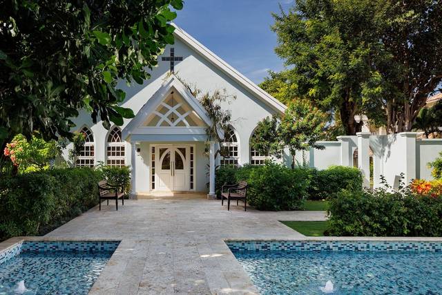 Wedding Chapel, Sandals