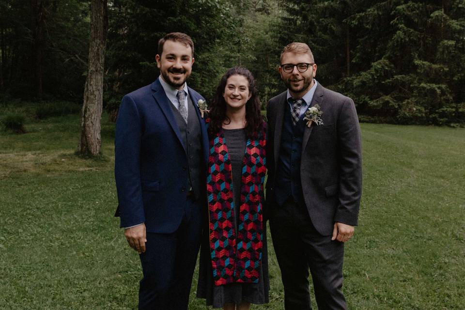 Grooms and the officiant