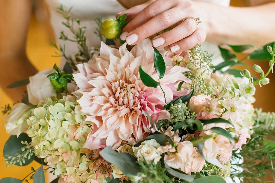 Floral centerpiece