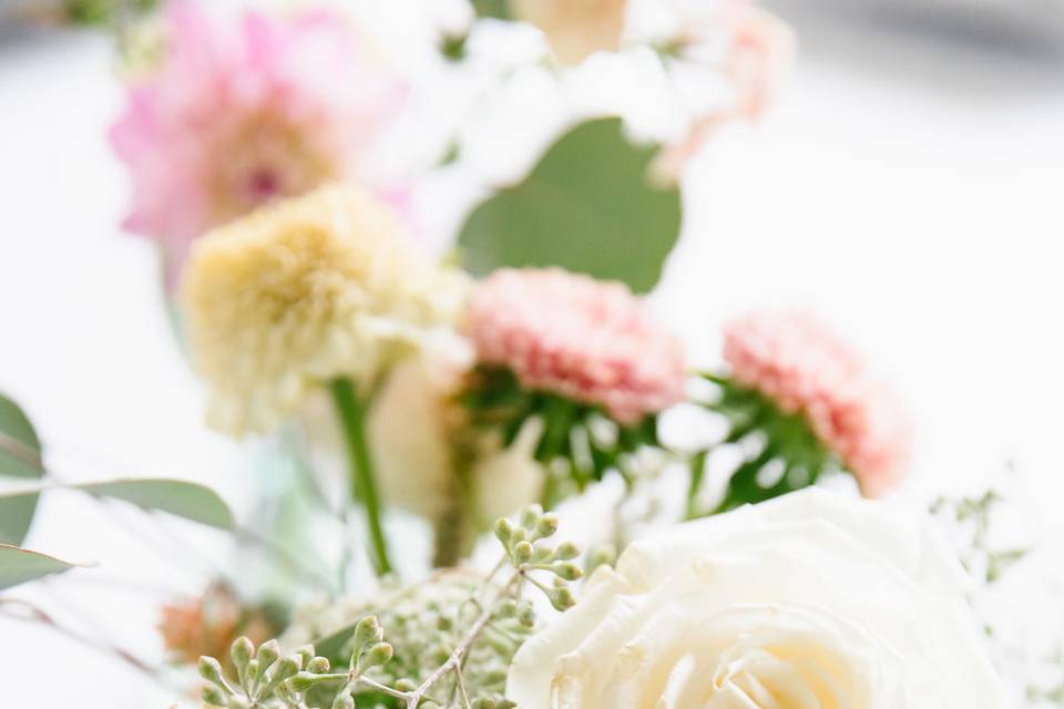 Floral table decor