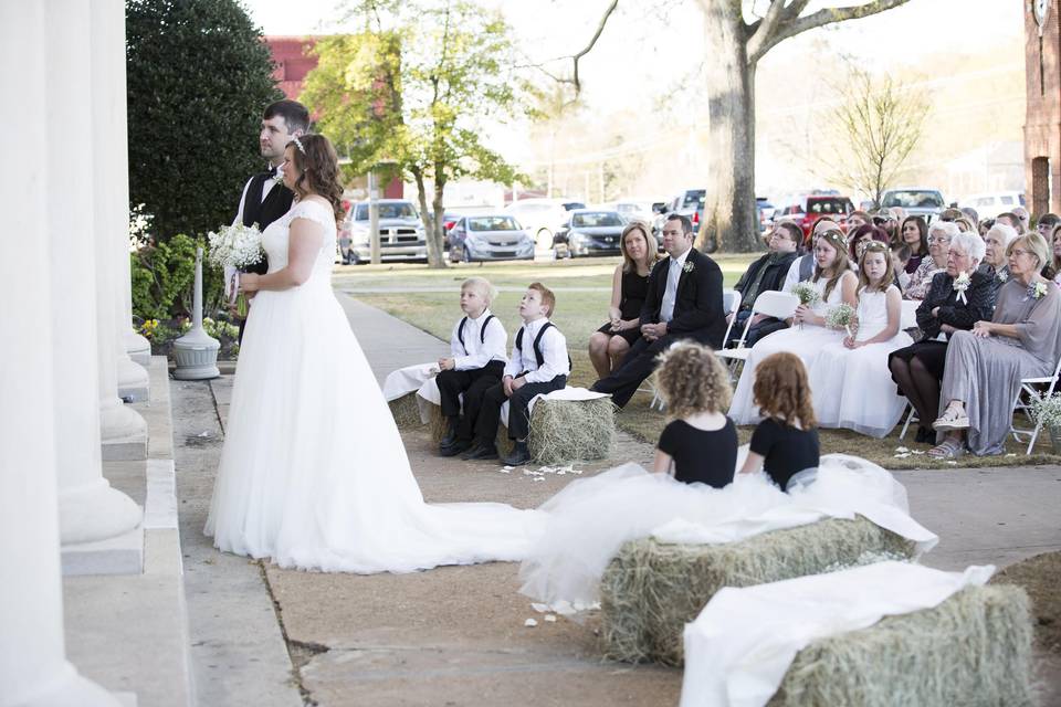 Wedding at court house