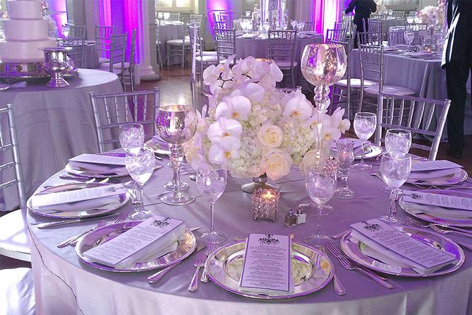 Lavender and silver table decor