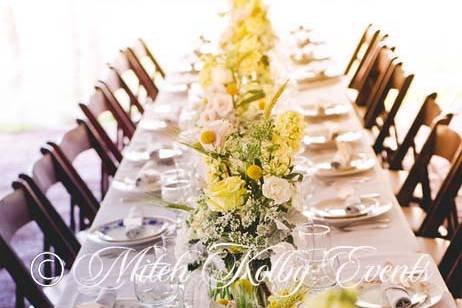 Farm table wedding