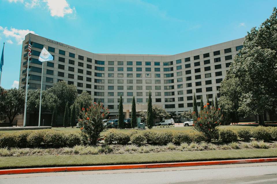 DoubleTree by Hilton Hotel Tulsa - Warren Place