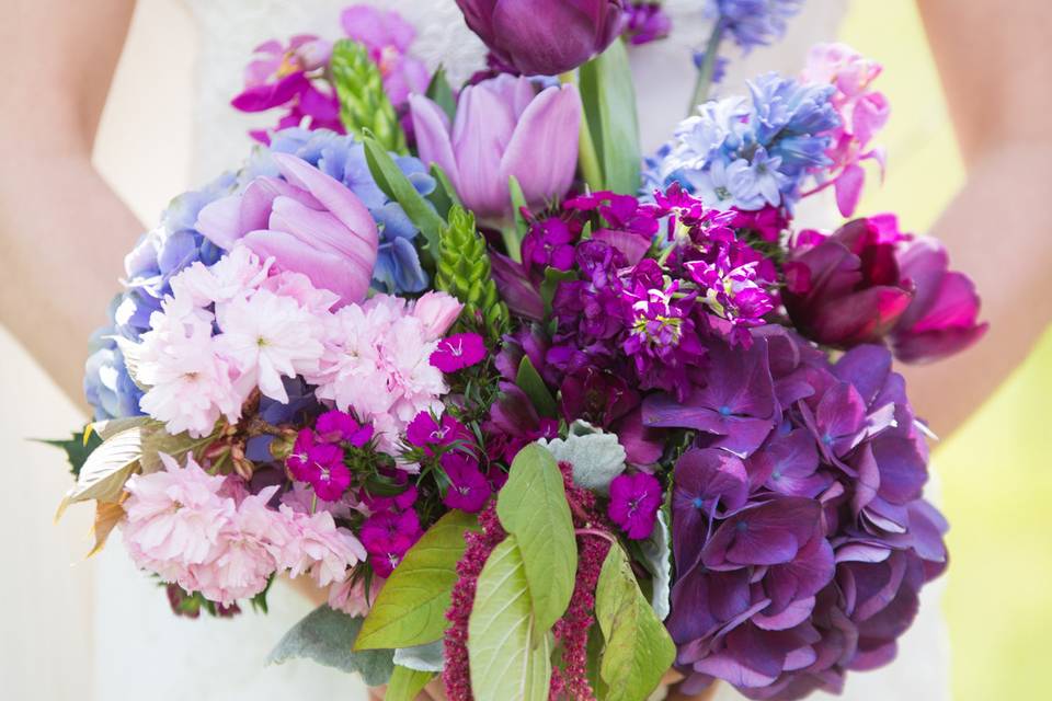 Purple bouquet | Dustin Weiss Photography