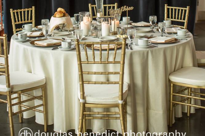 Tall table centerpiece | Allium Floral Design & Event Styling