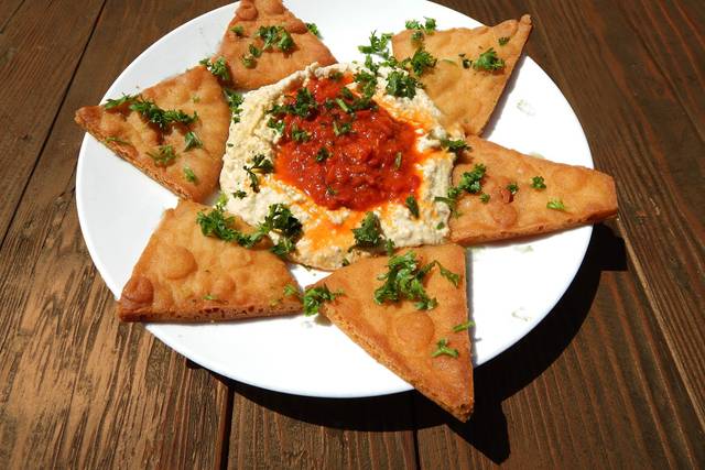 Roasted pepper hummus