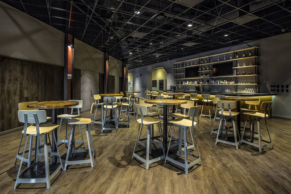 Private Bar