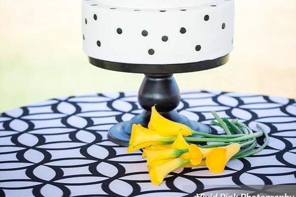 Polka dots cake