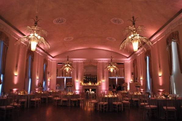 New Haven Lawn club wedding, pink up-lighting.