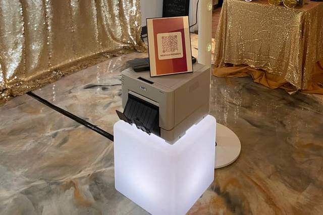 Ring booth
