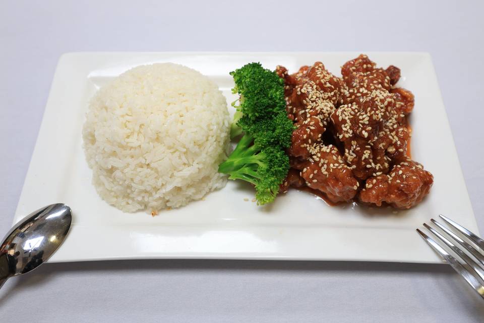 Sesame Chicken with Broccoli &