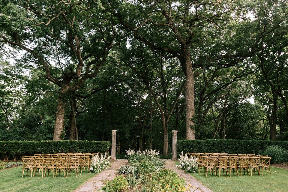 The ceremony setting