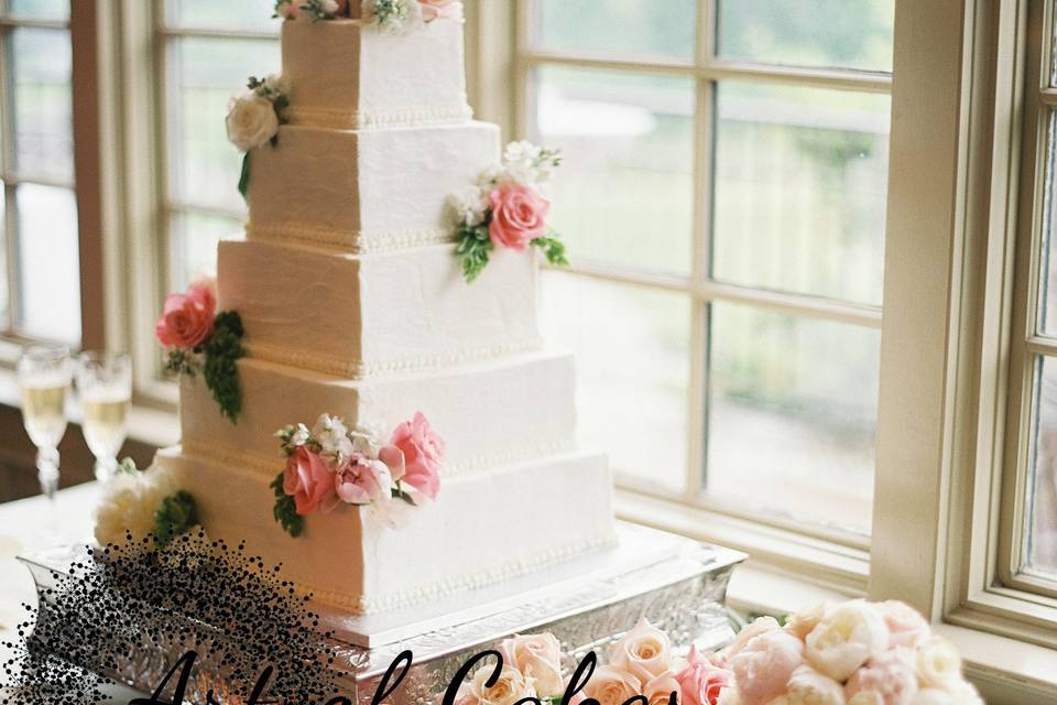 Cake with sugar flowers