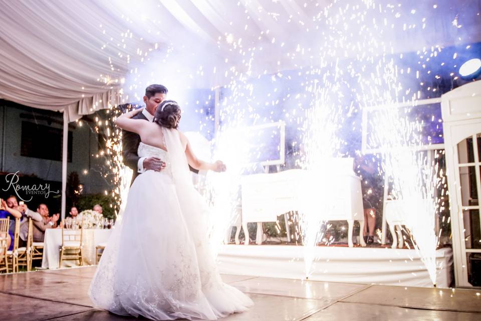 Couple dancing