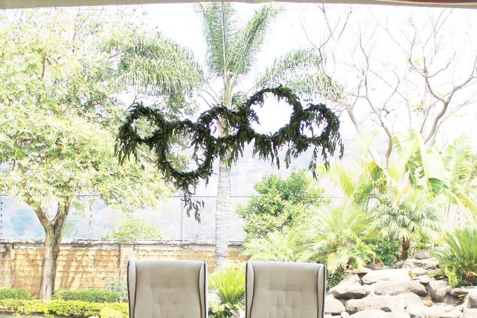 Sweetheart table