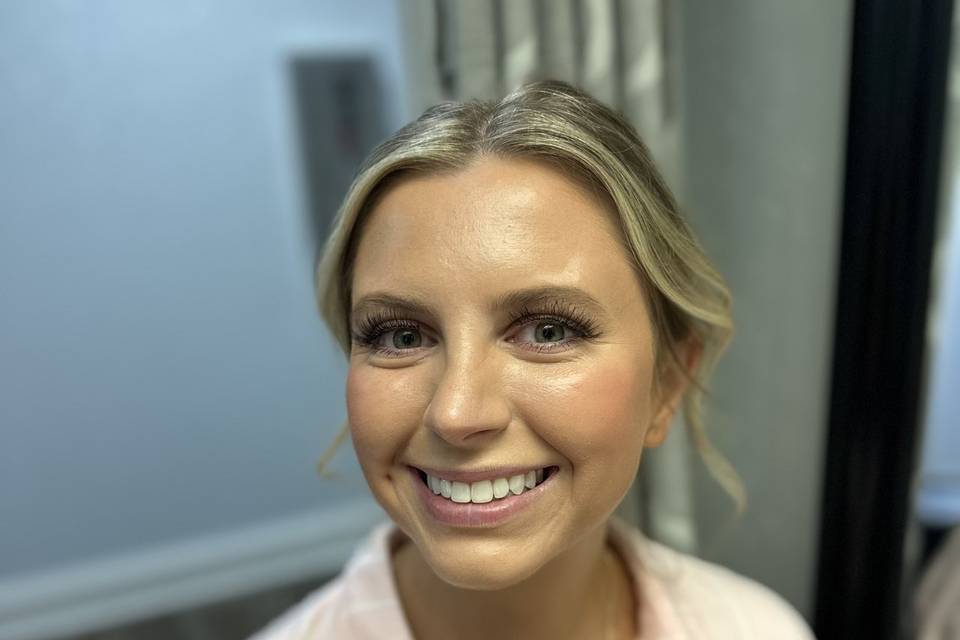 Bridesmaid makeup