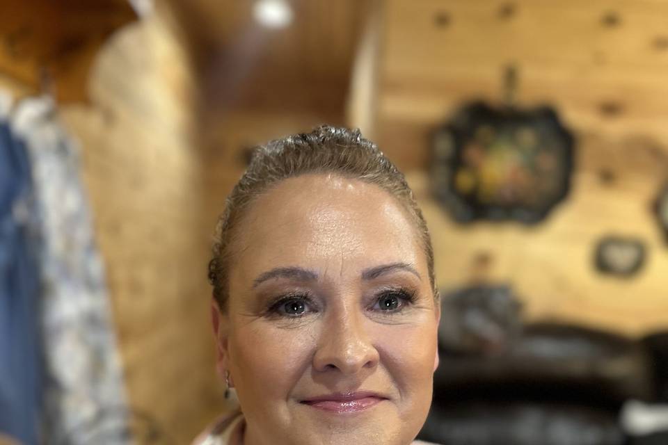 Makeup on Bride's family