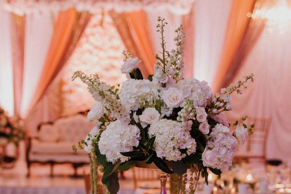 DeLuxe Floral Design by Jessica Powell