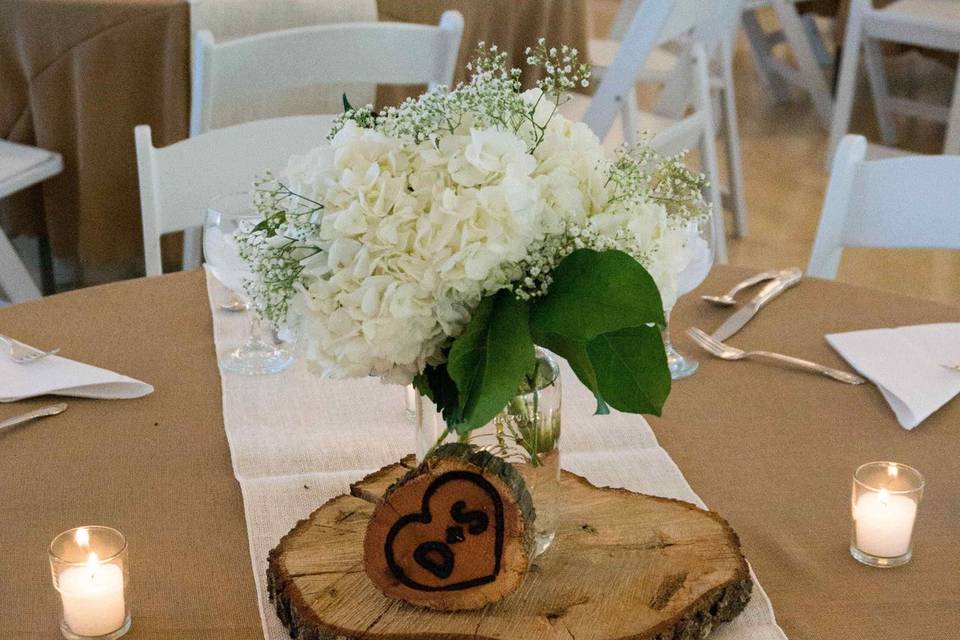 Wood and Rustic wedding