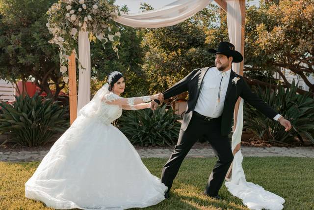 Wildstar Weddings