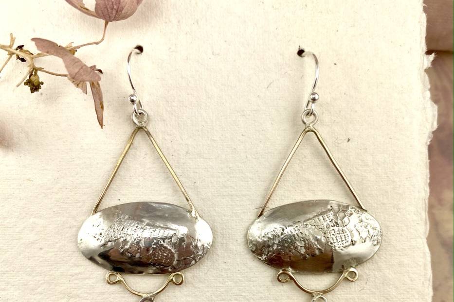 Oval Earrings with Pearl Drop