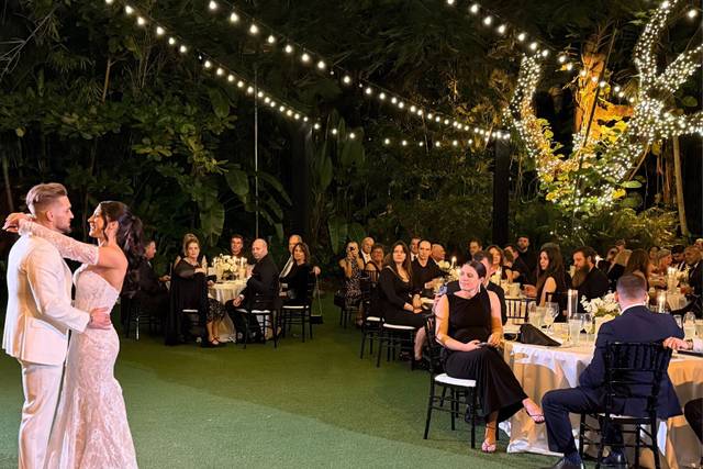 First dance at Villa Woodbine