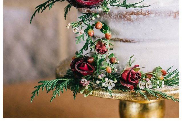 Cake and florals - Natasha Nicole Photography