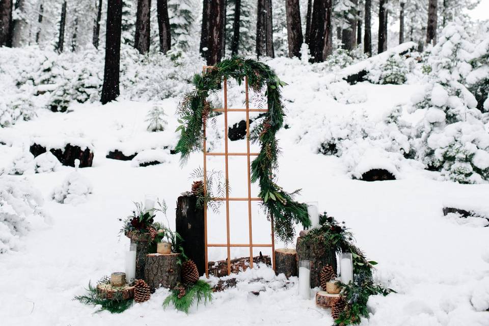 Winter elopement in Tahoe