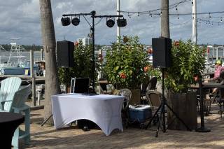Winks Karaoke & DJ Service