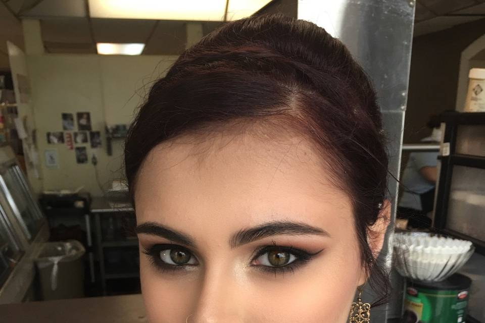 Dramatic makeup