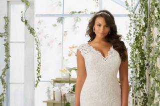 lara's bridals & formals