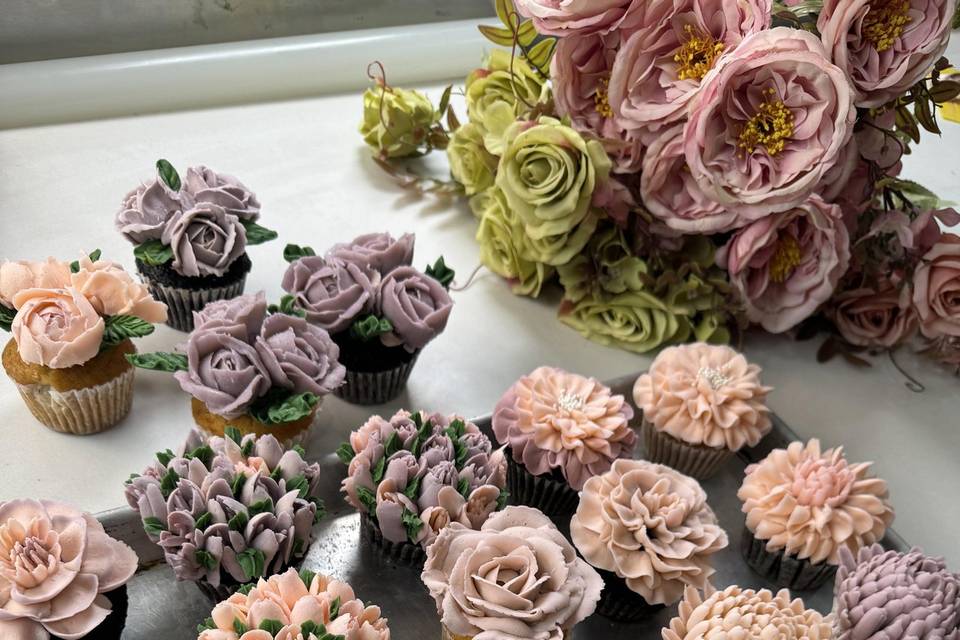 Floral cucpakes
