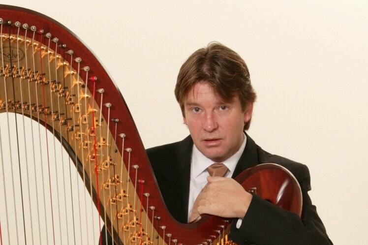 Harpist Louis Lynch