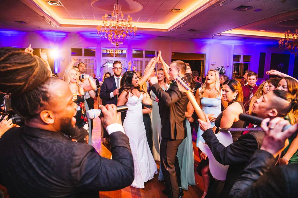 The 10 Best Wedding Bands In New Jersey Weddingwire