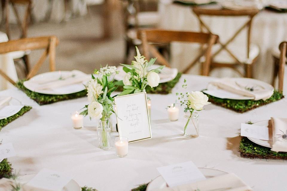 Wedding table with centerpiece