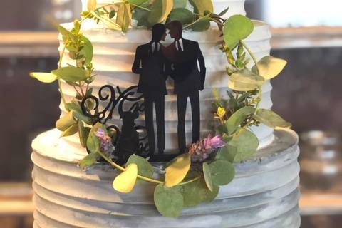 Wreath cake topper