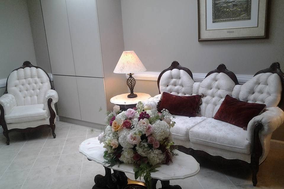 Private suite and restroom for brides, their bridal party and for other event sponsors who want private space.