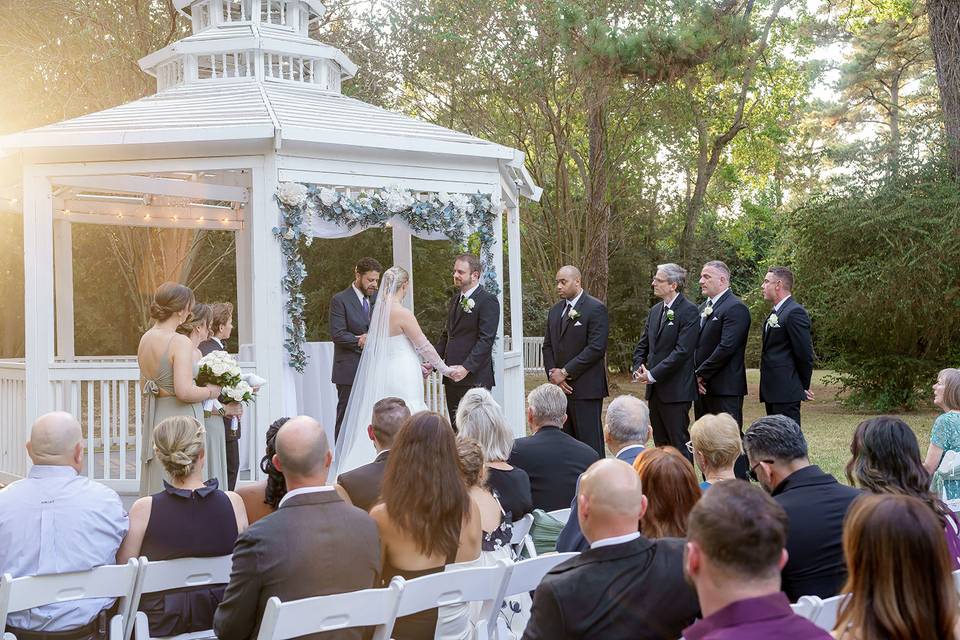 Dreamy Garden Ceremony
