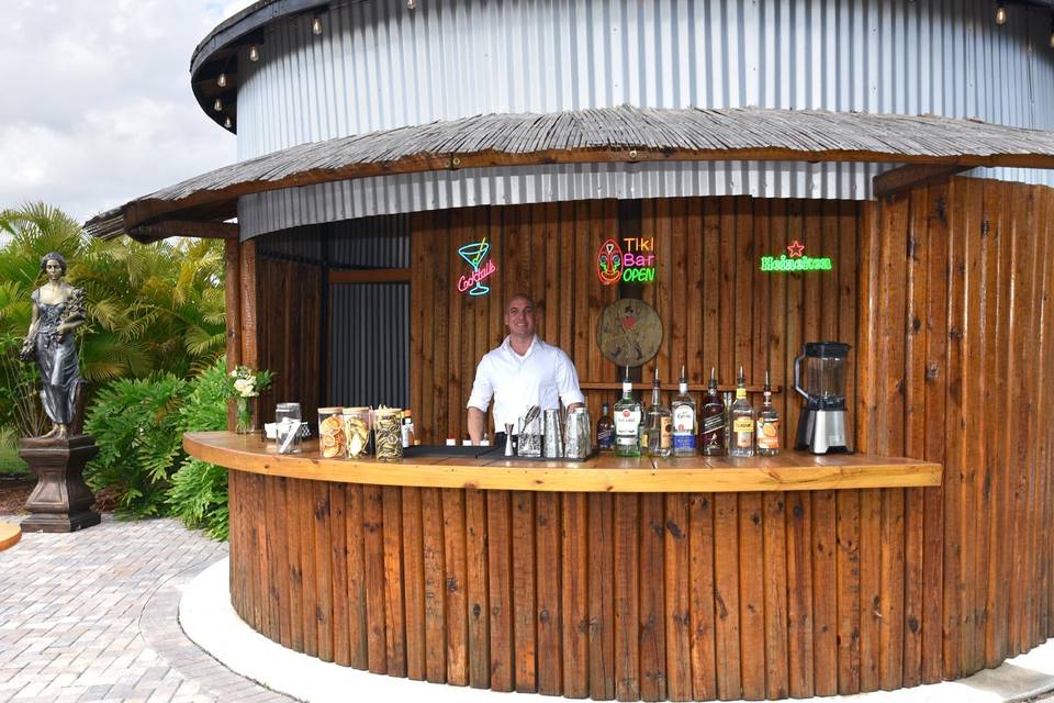 Outdoor Bar