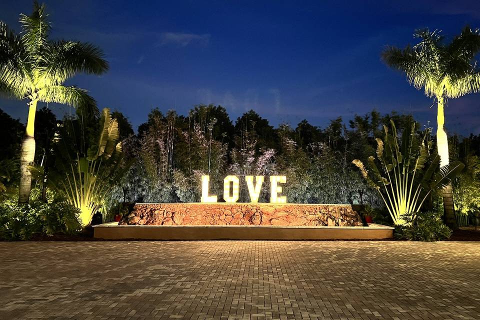 Love Fountain