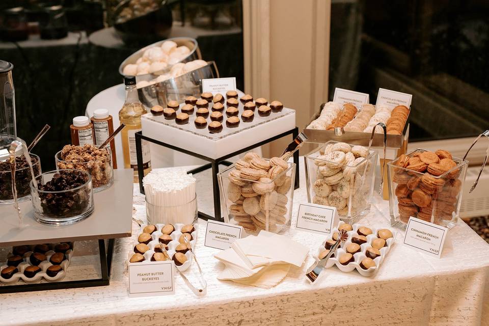 Petite Sweets Station